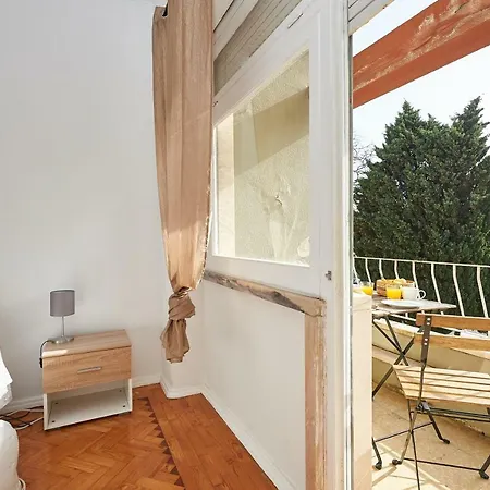 Sea La Vie Apartment